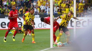 英雄联盟直播-多特成伤病冠军，新援只剩一人能用，球迷众筹买C罗