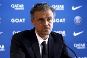 英雄联盟直播-巴黎玩火自焚？恩里克想辞职了？